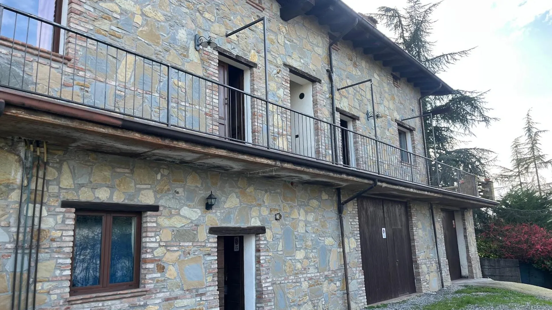 Agriturismo La Ca' Rivergaro Di Albasi Renzo Bicchignano 0*,